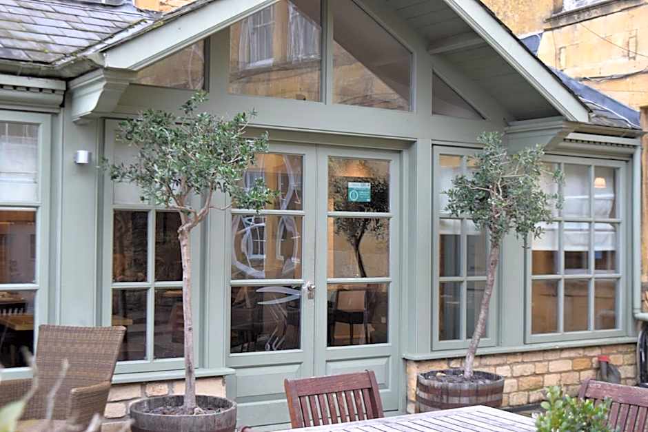 Noel Arms - "A Bespoke Hotel"