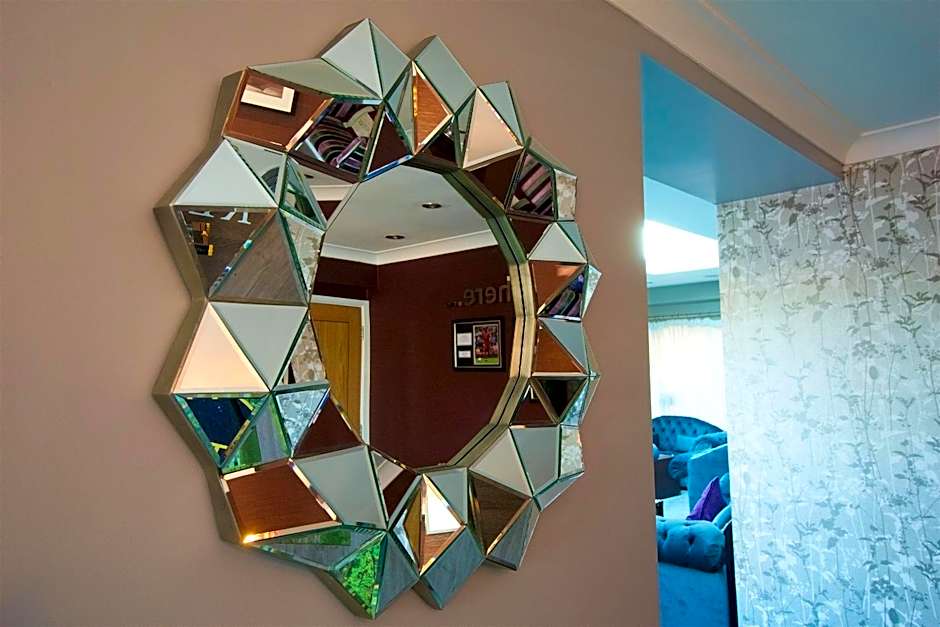 The Avenue Hotel Ltd