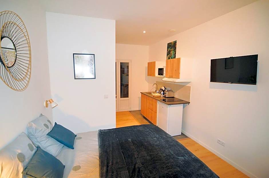 Studios Lsquare Residence AFPA