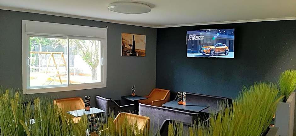 Hotel Martinez Grenay