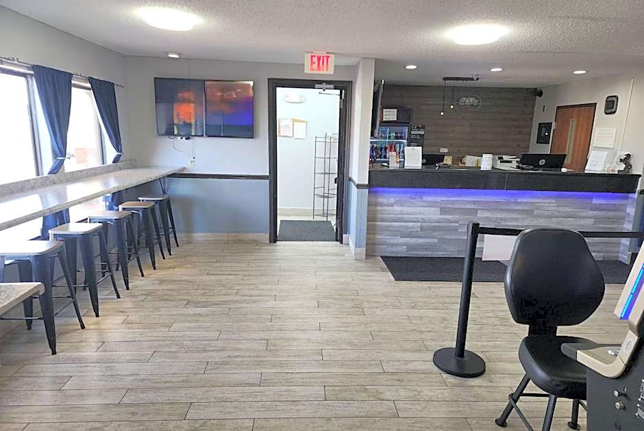 Super 8 by Wyndham Galesburg