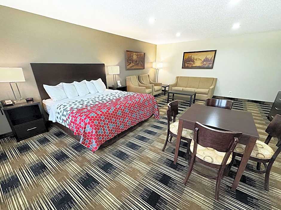 Econo Lodge Wausau - Rothschild