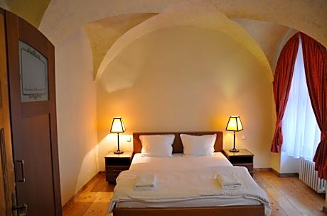 Small Studio (2 Adults)