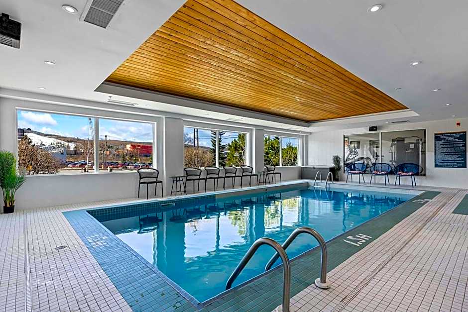 Sandman Hotel & Suites Calgary West