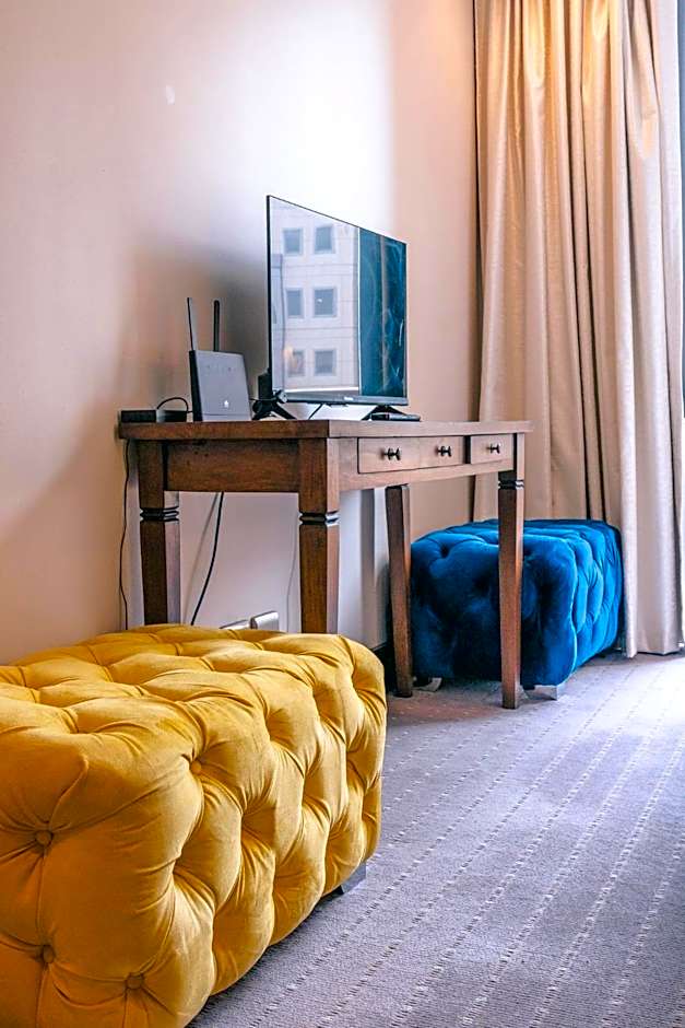 Raphael penthouse 205