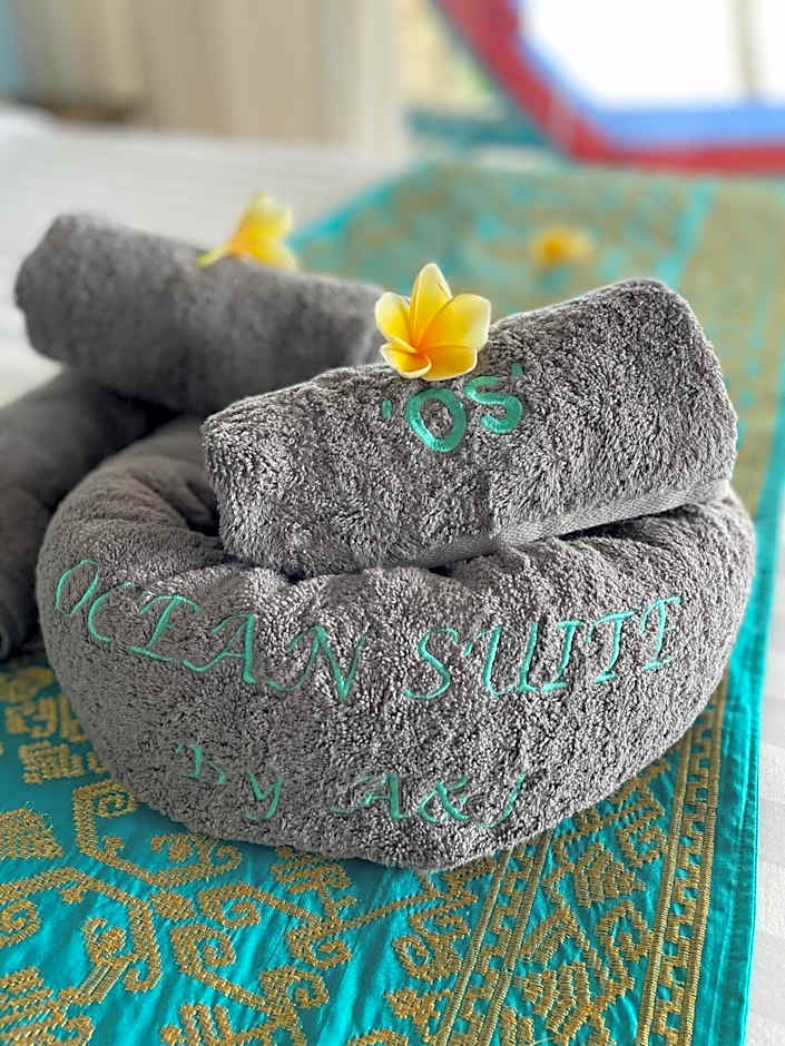 Ocean Suite By A&J - Exceptional Beachfront Apartment - Candidasa