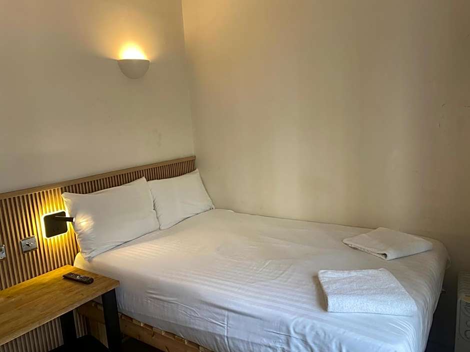 Exhibition Court Hotel 4