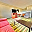 Super 8 by Wyndham Frederick