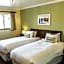 The Mammoth Creek Inn