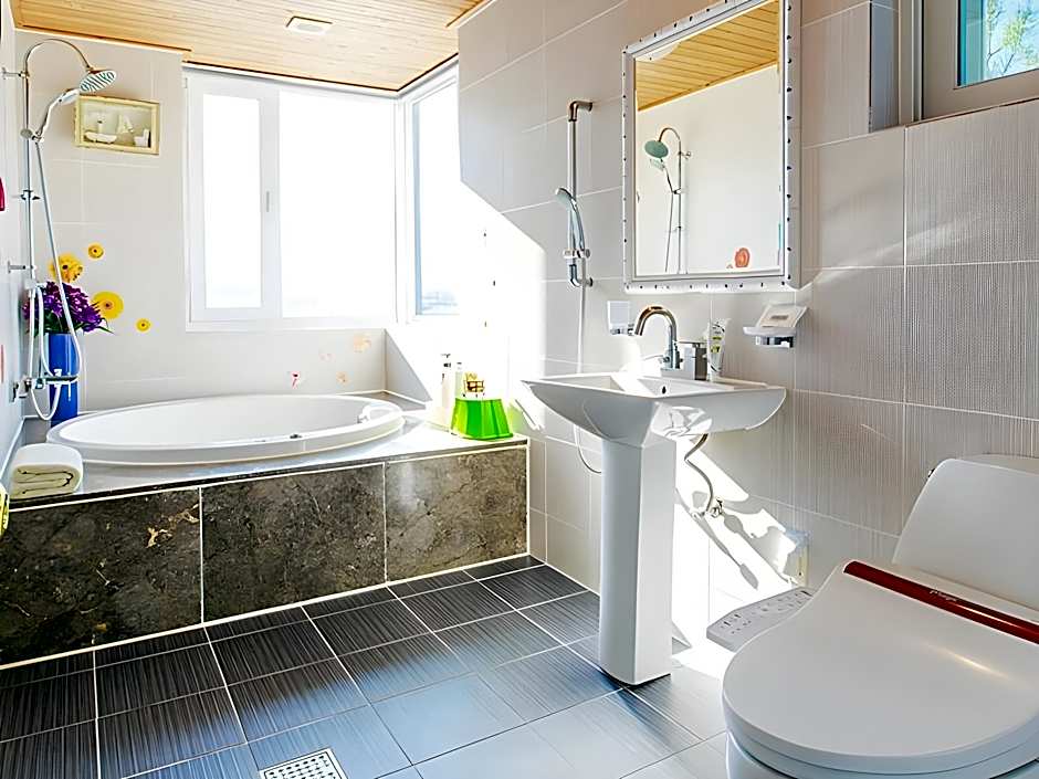 Casa Seorak Bed and Breakfast