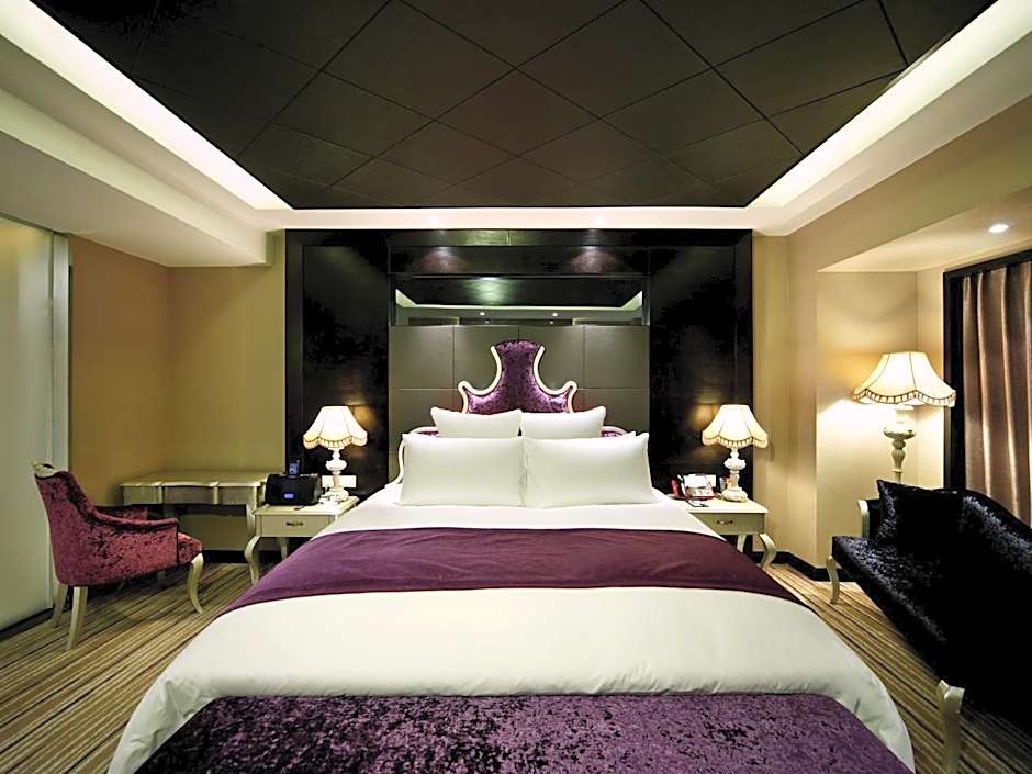 Zdjęcie 1 z 1 — Presidential Suite
