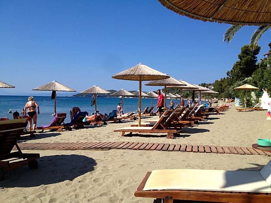 Angeliki Beach Hotel