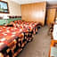 Love Hotels Voyageur by OYO at International Falls MN