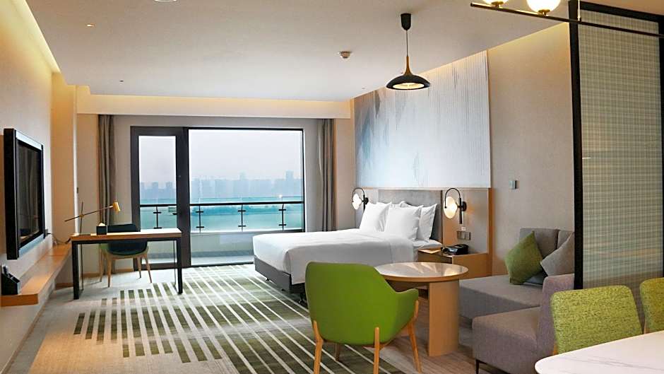 Holiday Inn & Suites Wuhan International Expo By IHG