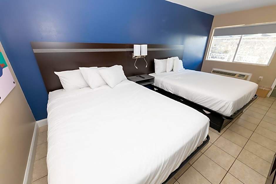 Seaside Sands Inn