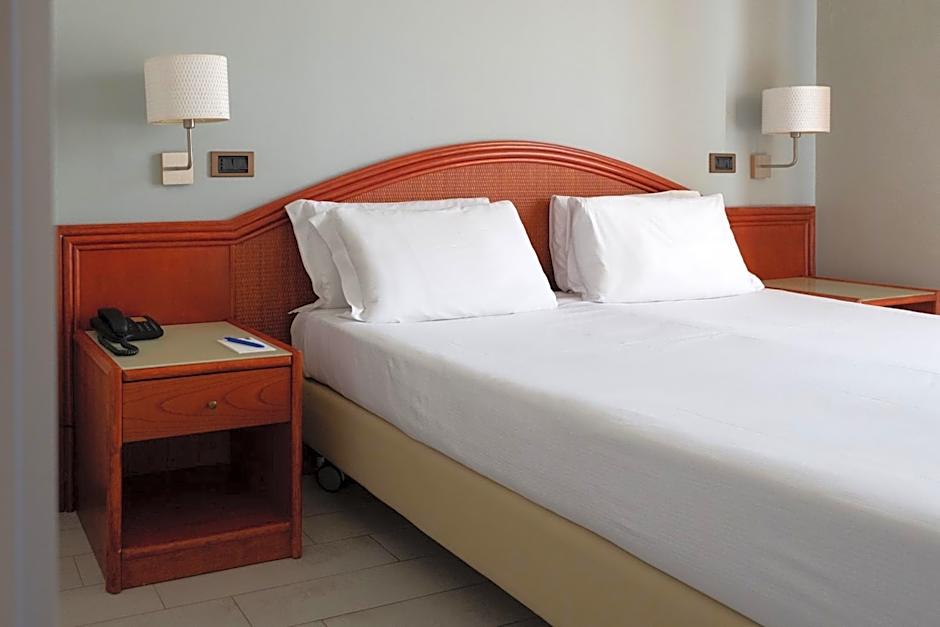 Hotel Riva Del Sole