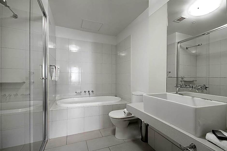 Waterfront Melbourne Apartments