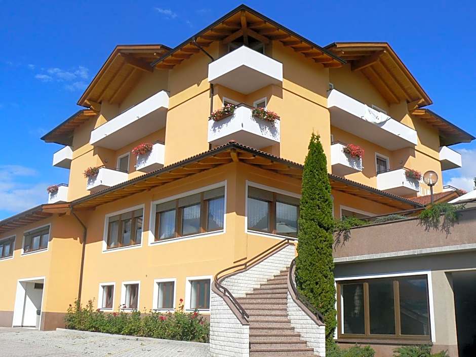 Hotel & Appartamenti Al Larice