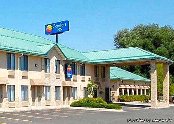 Yellowstone River Inn & Suites