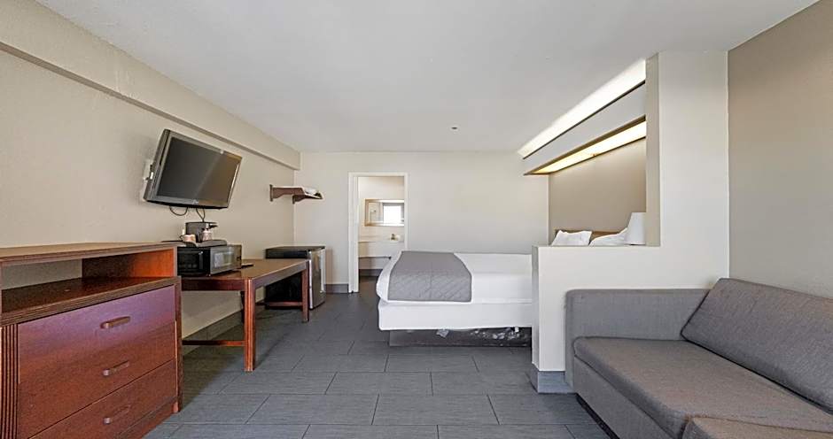 Budget Inn and Suites Stockton Yosemite