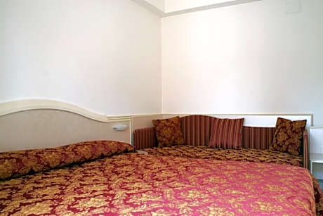 Studio with no Balcony
