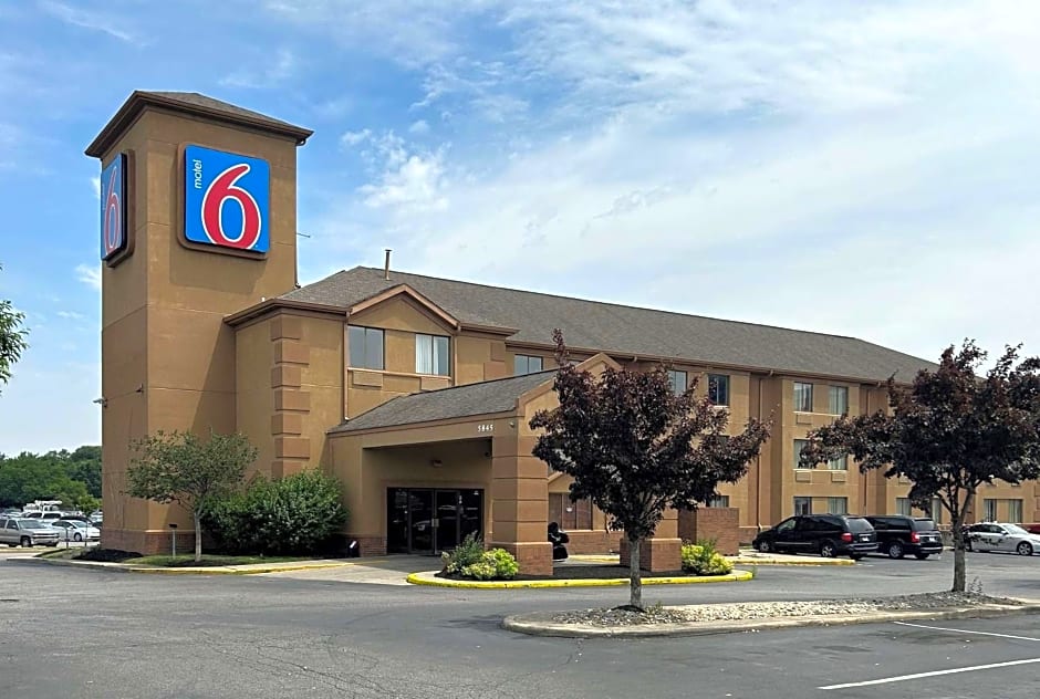 Motel 6-Indianapolis, IN - Airport