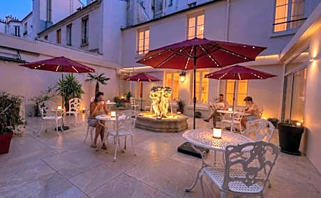Agate Hotel
