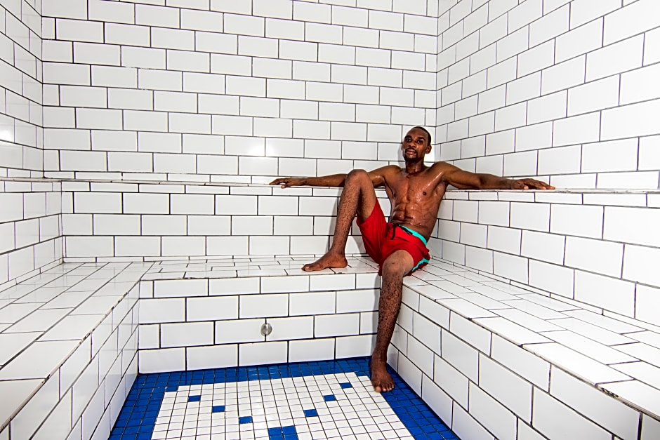 Travellers Beach Hotel & Club