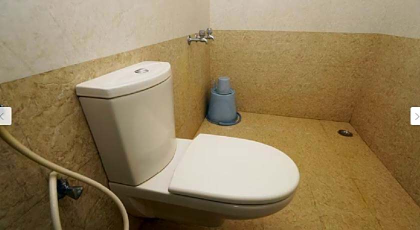 HOTEL BHARANI