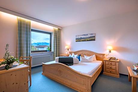 Family Room (4 Adults)