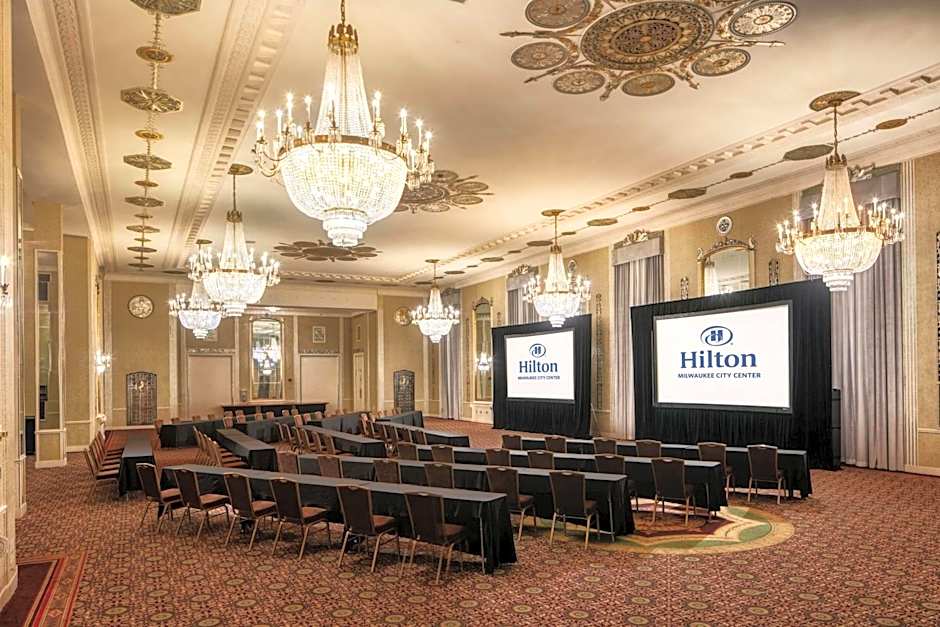 Hilton Milwaukee City Center
