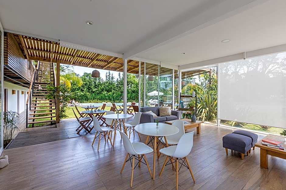 Live Hotel Boutique (Adults only)