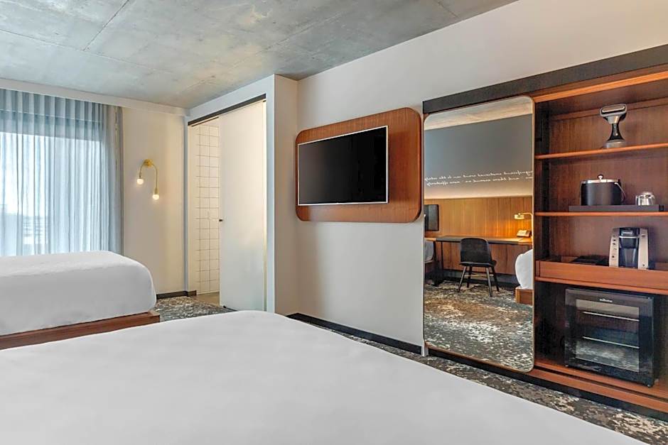 Cambria Hotel Boston Downtown-Seaport