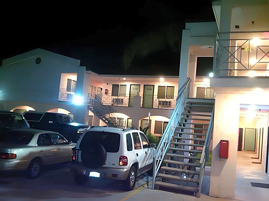 Crescent Inn