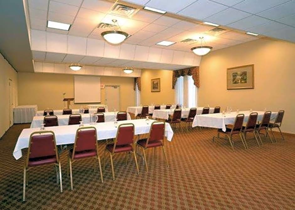 Quality Inn & Conference Center Franklin