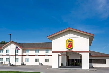 Super 8 by Wyndham Alma