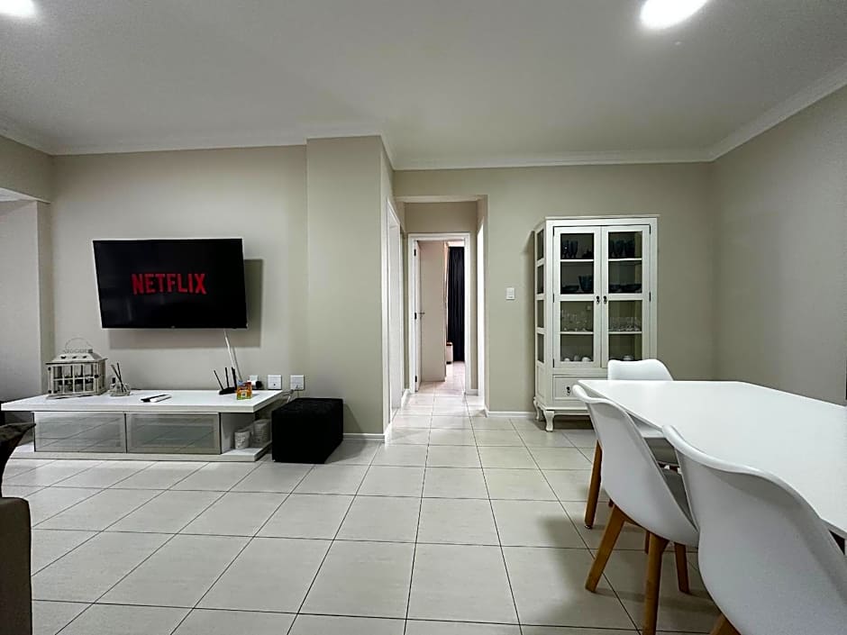 BC01- Suíte+1 | Centro | Churrasqueira | Garagem