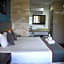 Illusion Xpress I Attraction Hotel Deluxe