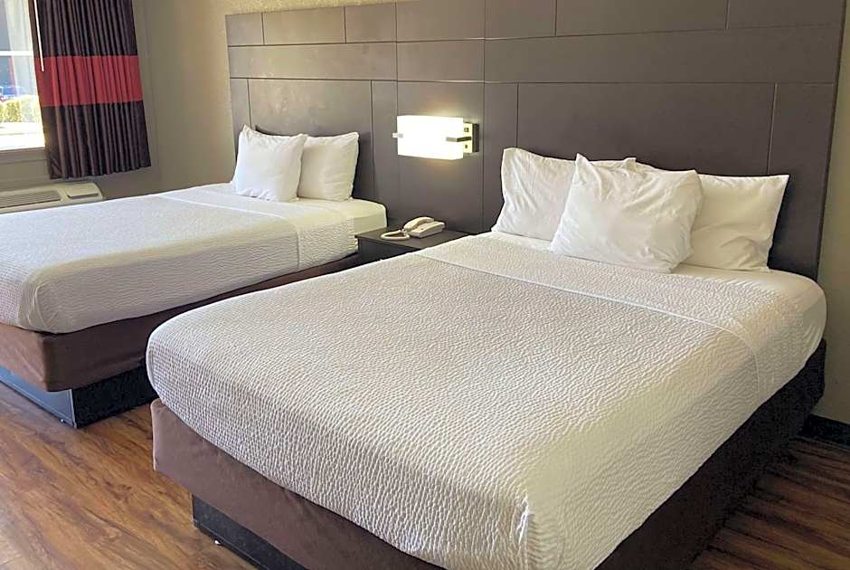 Days Inn by Wyndham Tupelo