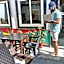 Bedweiser Backpackers Hostel
