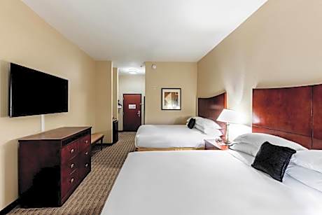 Queen Room with Two Queen Beds - Disability Access