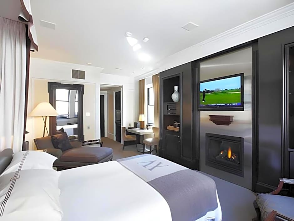 Fifteen Beacon Hotel