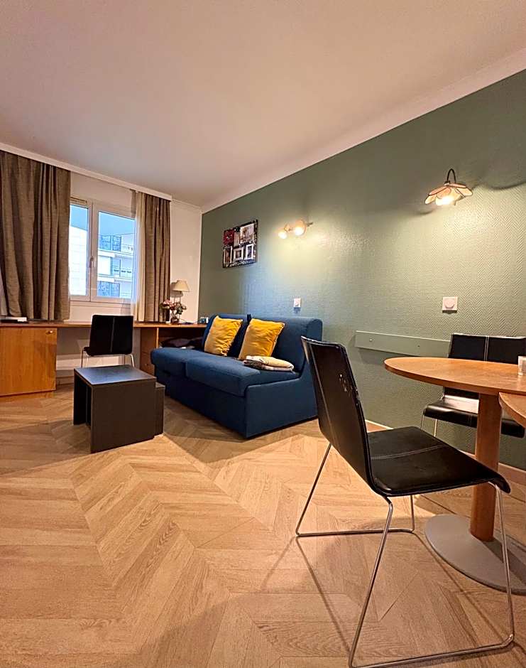 Appartement 2P avec Terrasse Paris La Défense -Dans Aparthotel