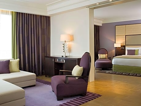 Prestige Suite, 1 queen-size bed, separate room, balcony, beach and sea view