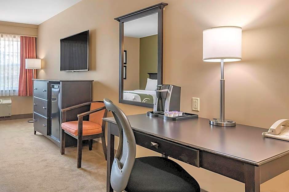 Quality Inn & Suites