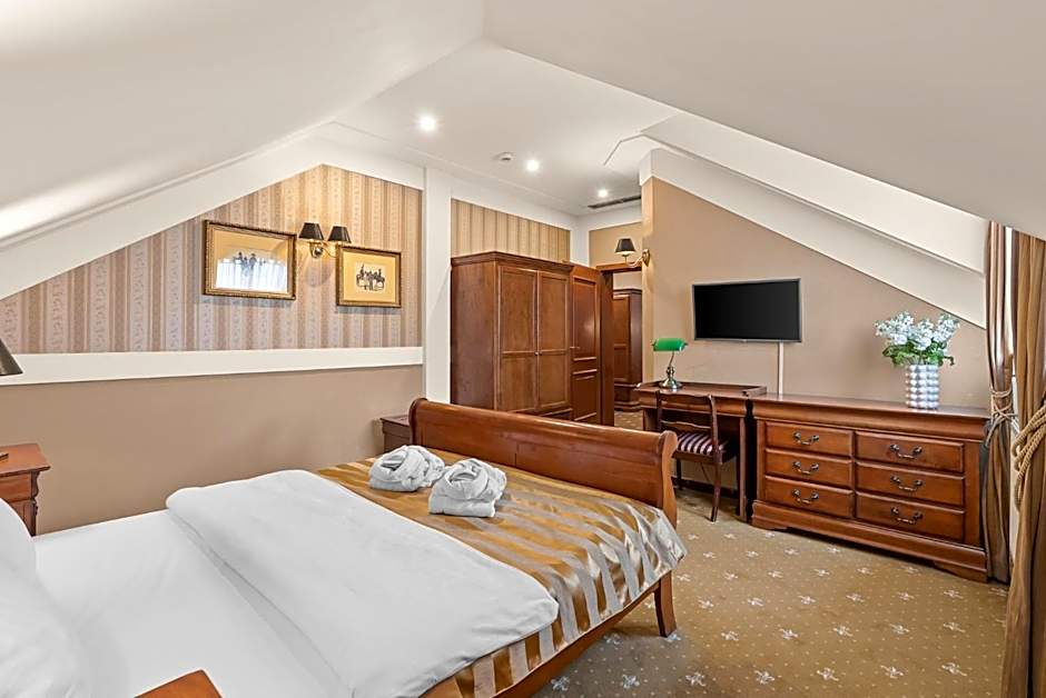 Hotel Diament Arsenal Palace Katowice - Chorzów