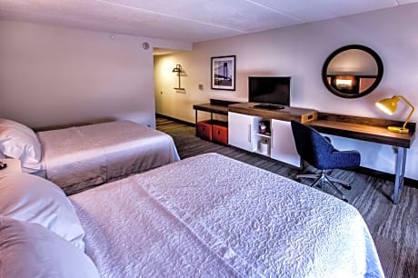 Room with Two Queen Beds - Non-Smoking