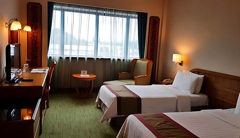 The Centrepoint Hotel