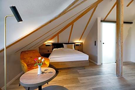 Single Room with Bathroom