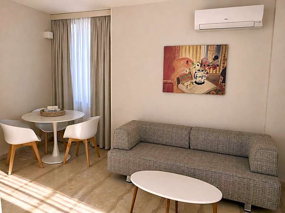 Loriet Hotel